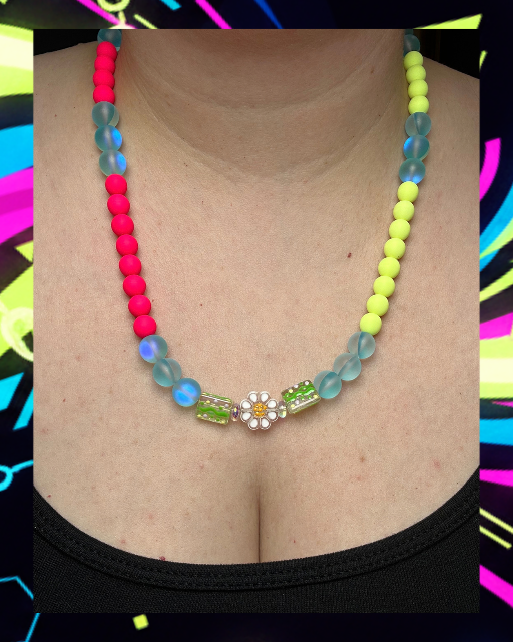 Daisy Mae - Handcrafted Beaded Necklace